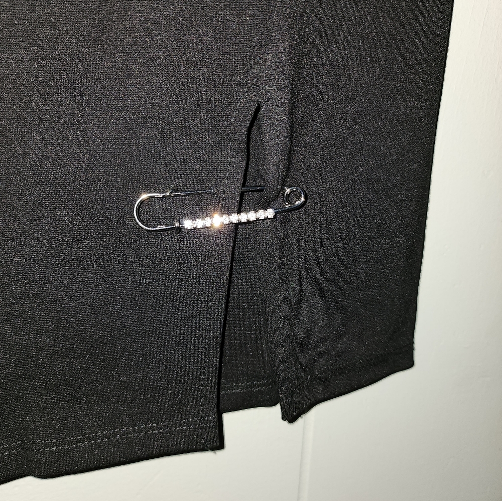 NWT Dolls Kill Sexy Classy Black Skirt , With Blinged Put Safety Pin 🧷 - Picture 7 of 9